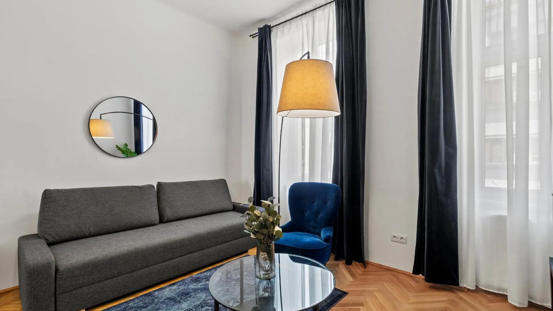 Apartment Balcony Apartment, 4 Min To U3 Zipperer Strasse Vienna