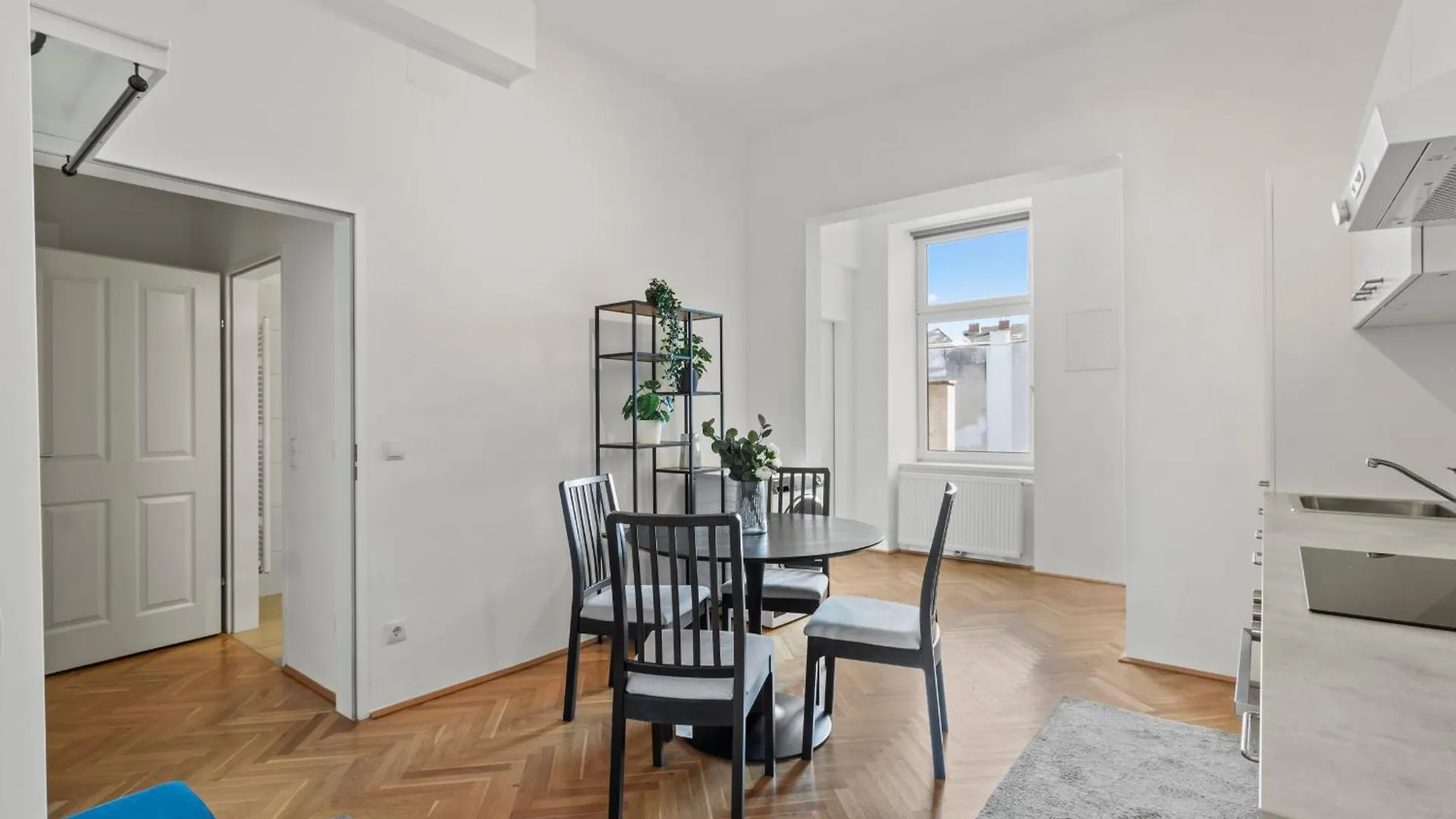 Balcony Apartment, 4 Min To U3 Zipperer Strasse Wiedeń Apartament
