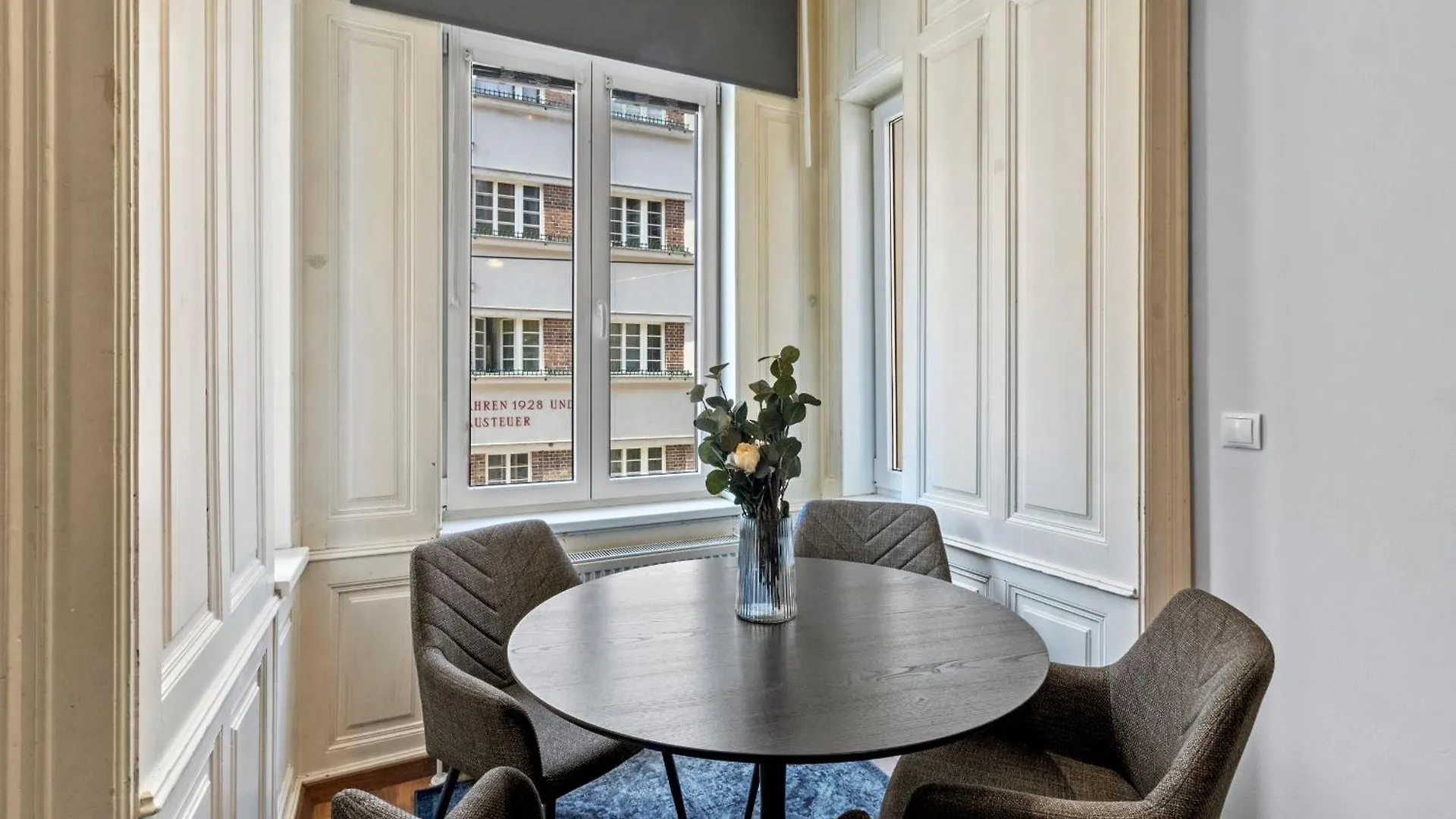 Balcony Apartment, 4 Min To U3 Zipperer Strasse Vienna Apartment