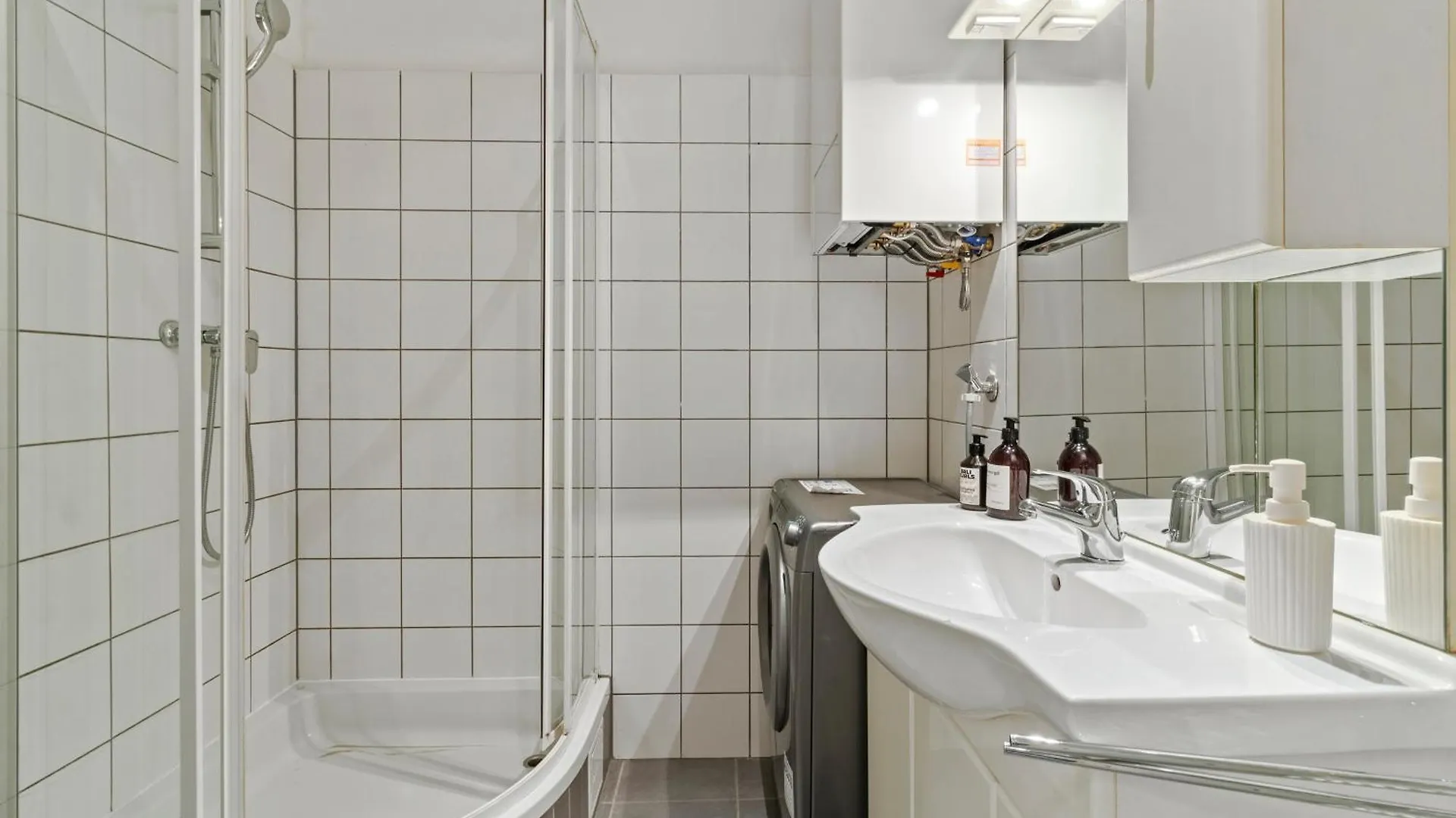 Apartament Balcony Apartment, 4 Min To U3 Zipperer Strasse Wiedeń