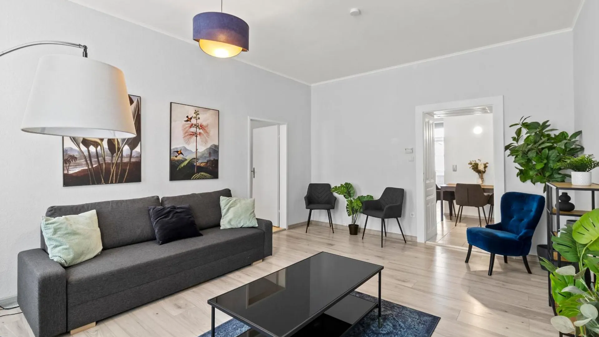 Balcony Apartment, 4 Min To U3 Zipperer Strasse Wiedeń 0*,  Austria